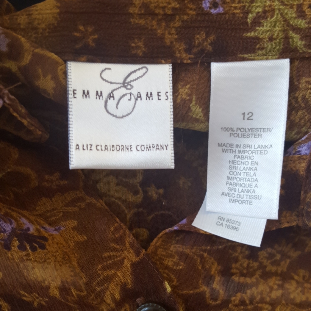 Emma James a Liz Clairborne Company Button down to - Picture 6 of 8